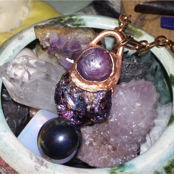 'Ameliana' Unakite Rune, Bornite & Ruby Necklace - Picture 3 of 9